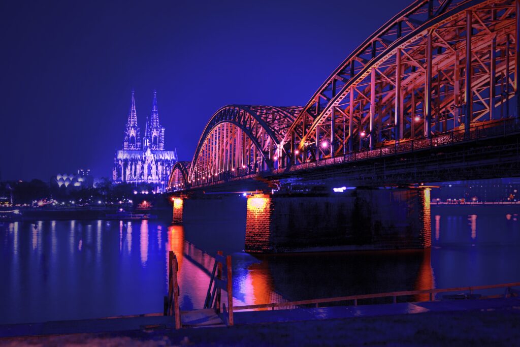 arttower-cologne-cathedral-5566185